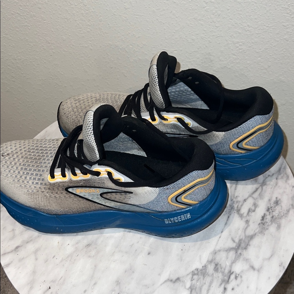 Brooks Men's Gray and Blue Athletic Shoes - Picture 3 of 8